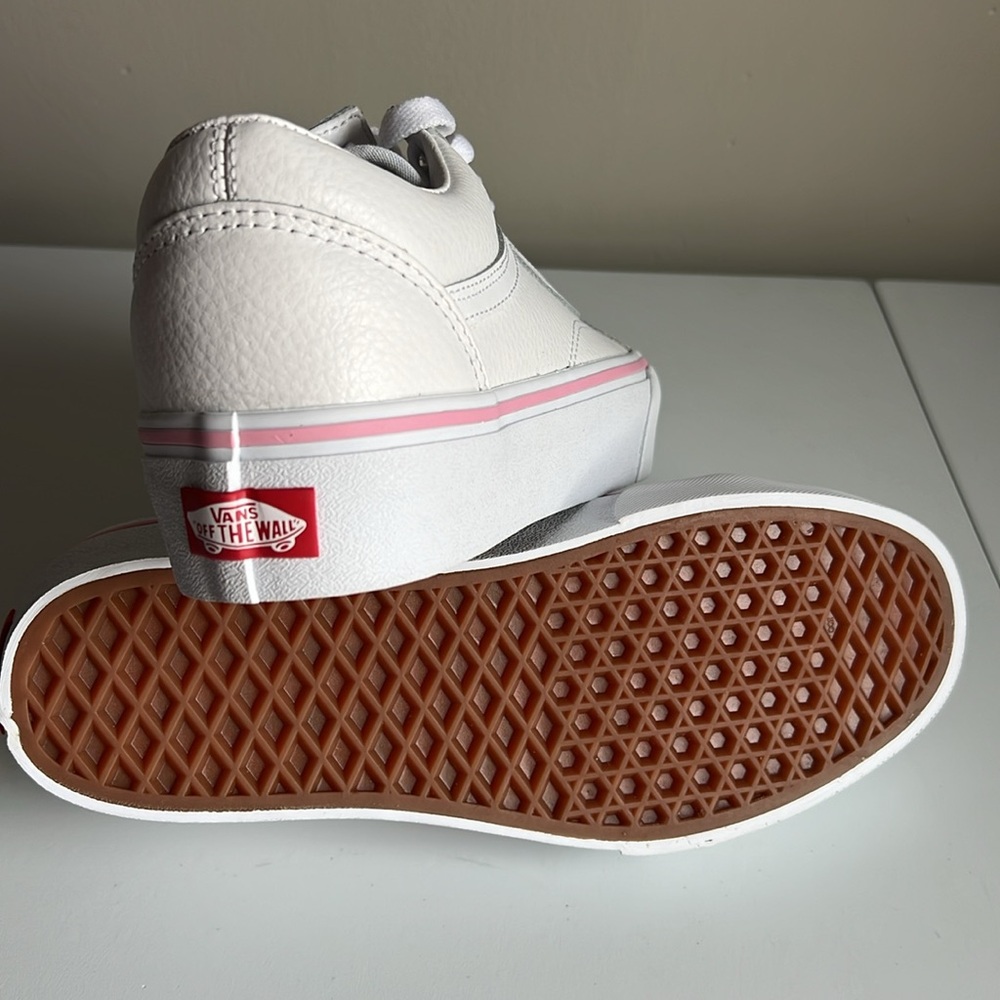 New Premium Vans Pink & White Customs Old Skool - Picture 3 of 4